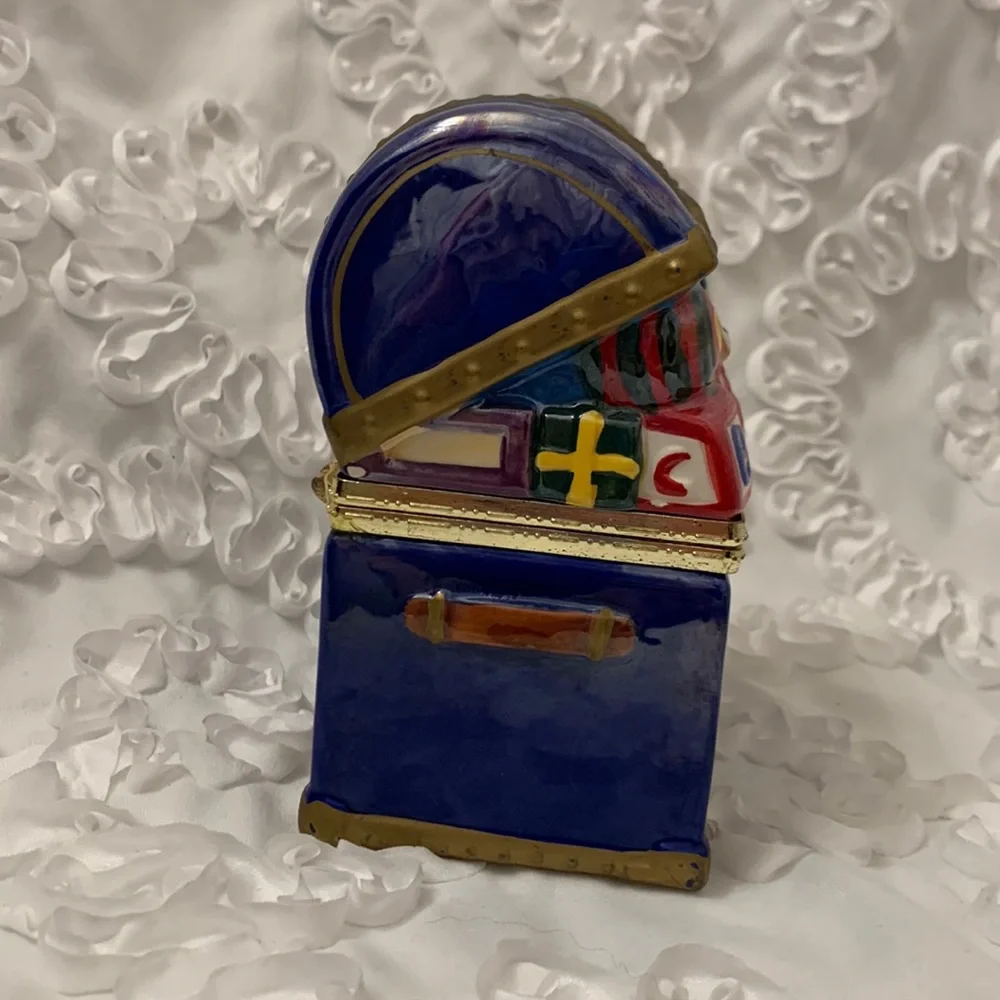 Mr. Christmas Music Box 12 Days of Christmas Hand Painted Porcelain Animated